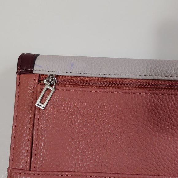 GUESS Color Block Trifold Wallet - Picture 4 of 8
